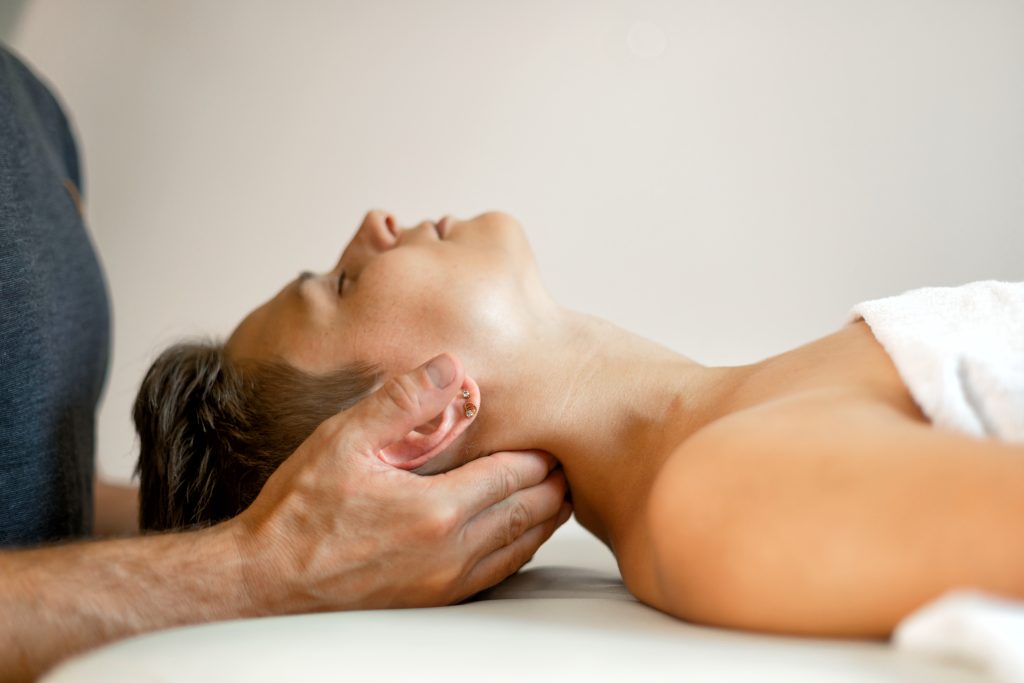 massage therapy for the neck